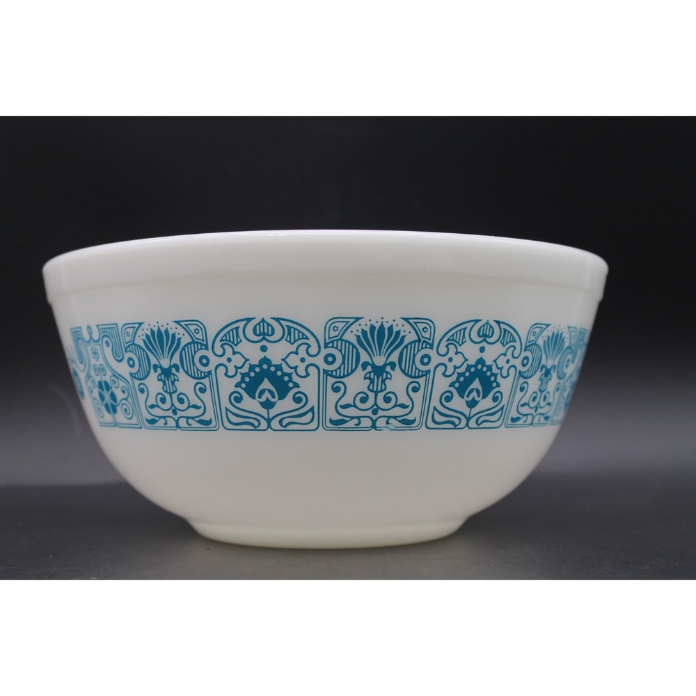 Vintage Pyrex Horizon Blue Nesting Mixing Bowls Set of 2 White Milk Glass USA - Picture 4 of 16